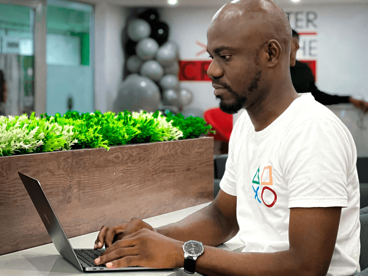 Creating a free personal website using modern web builders Creating a free personal website using modern web builders