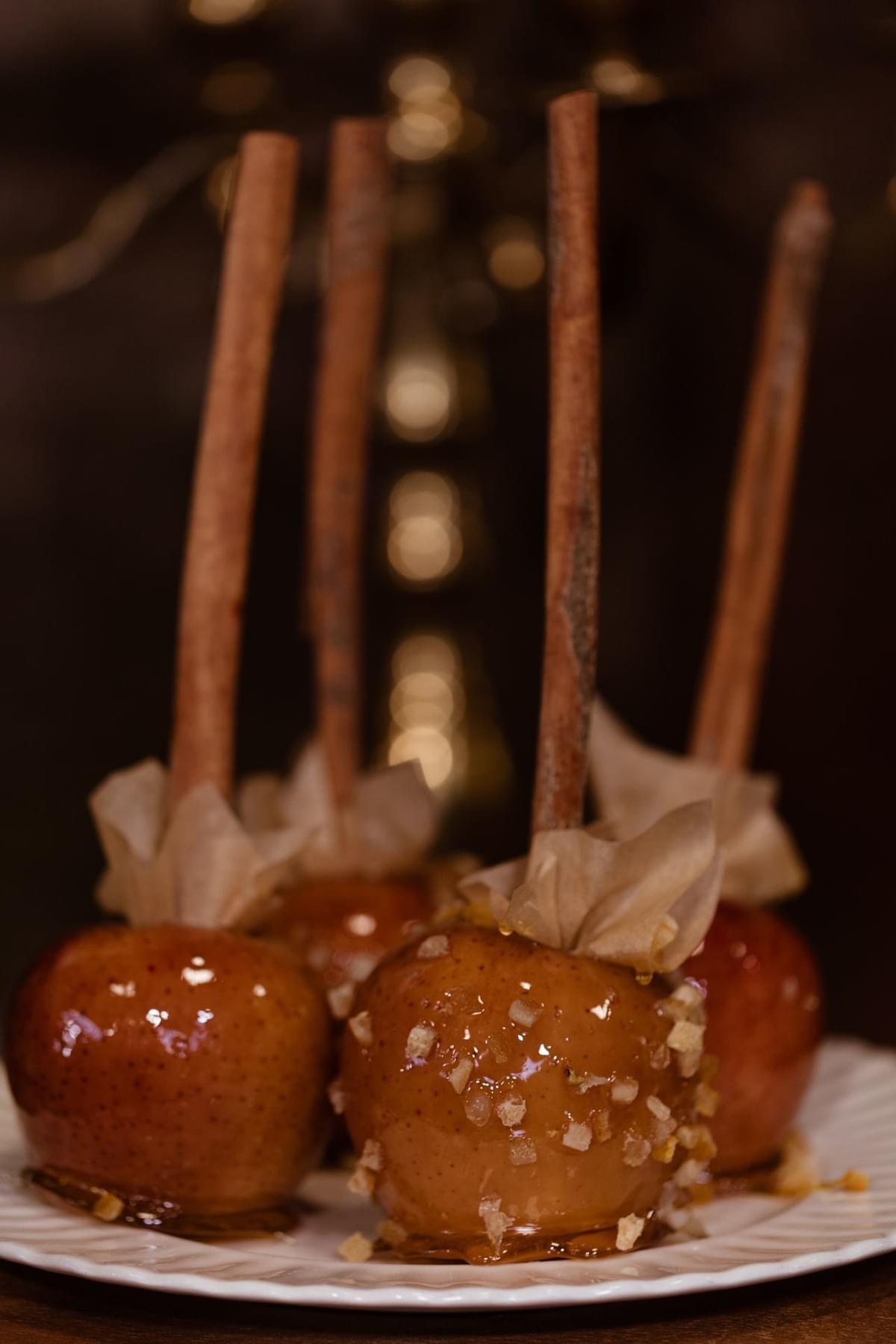 Autumn toffee apples, cinnamon sticks Autumn toffee apples, cinnamon sticks