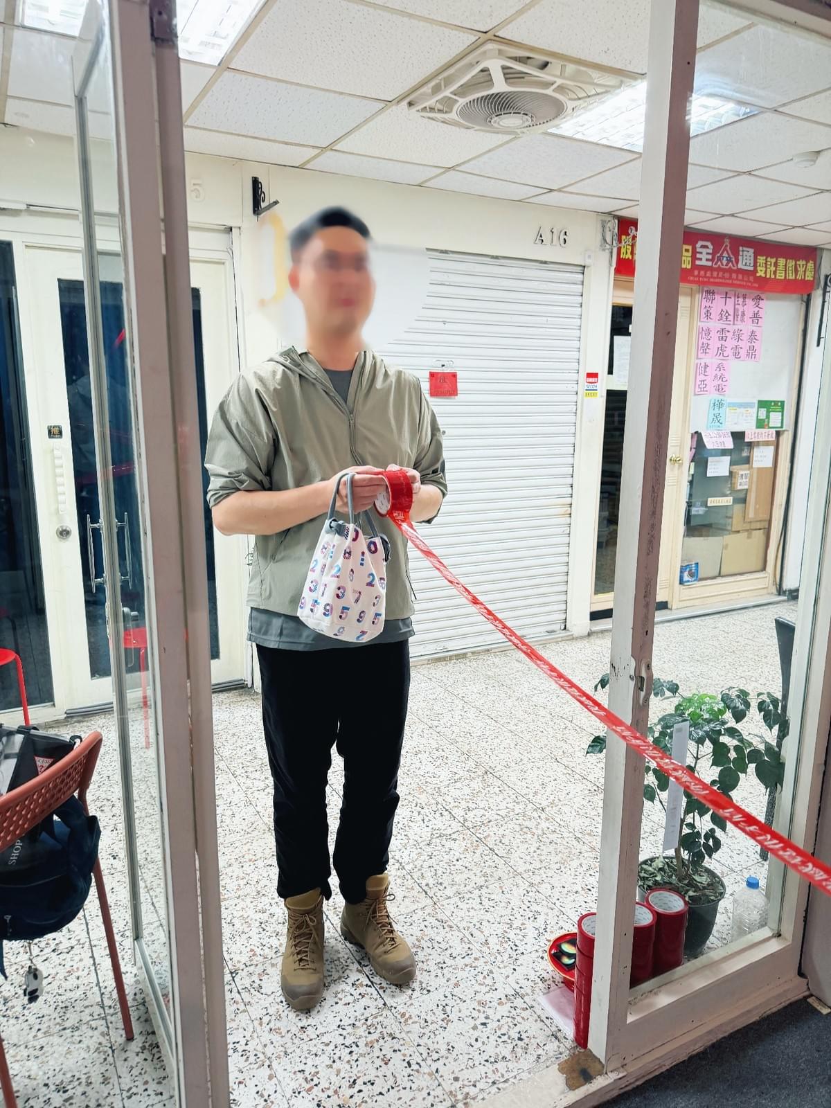 【藝文手記】展覽《深淵說》:直擊藝術家 Truly Lin 的三日快閃實驗展|療寮生活館 Chitchat LIFE 【藝文手記】展覽《深淵說》:直擊藝術家 Truly Lin 的三日快閃實驗展|療寮生活館 Chitchat LIFE