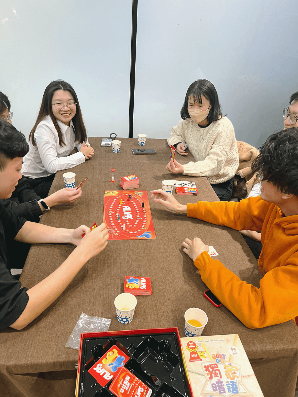 【活動回顧】2026解憂桌遊堂|在快速世代裡,為什麼還需要一張桌子?|解憂桌遊堂|台北|桌遊|療寮生活館 【活動回顧】2026解憂桌遊堂|在快速世代裡,為什麼還需要一張桌子?|解憂桌遊堂|台北|桌遊|療寮生活館