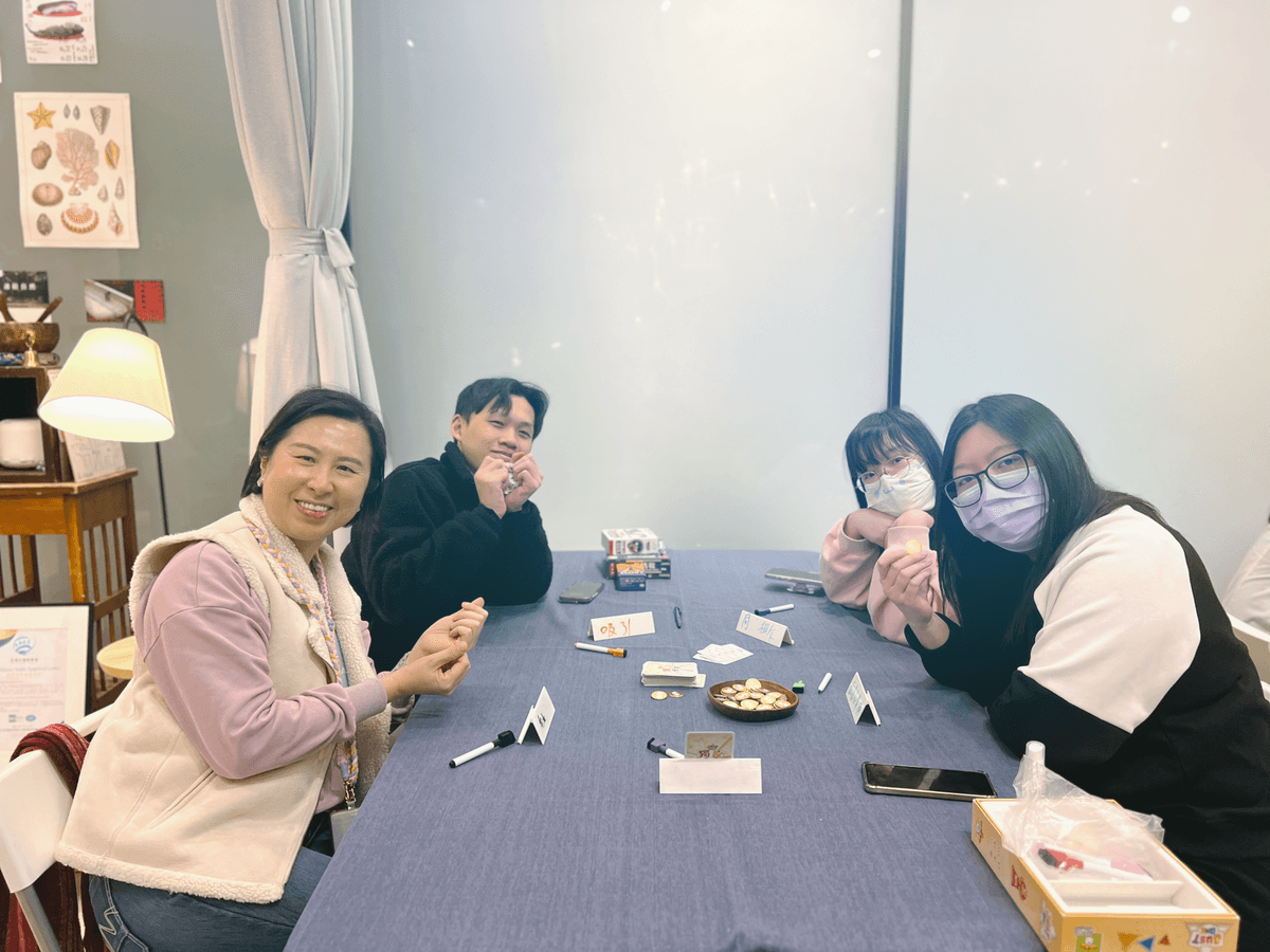 【活動回顧】2026解憂桌遊堂|在快速世代裡,為什麼還需要一張桌子?|解憂桌遊堂|台北|桌遊|療寮生活館 【活動回顧】2026解憂桌遊堂|在快速世代裡,為什麼還需要一張桌子?|解憂桌遊堂|台北|桌遊|療寮生活館