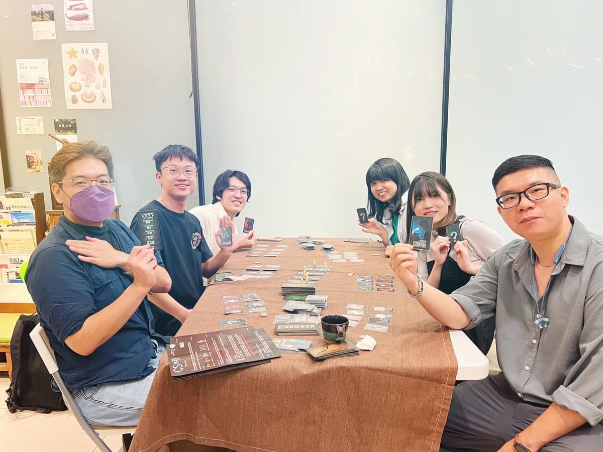 【活動回顧】10/10 解憂桌遊堂:跨文化交流的一夜!?首次開箱《大家一起 Making BL》|解憂桌遊堂|台北|桌遊|療寮生活館 【活動回顧】10/10 解憂桌遊堂:跨文化交流的一夜!?首次開箱《大家一起 Making BL》|解憂桌遊堂|台北|桌遊|療寮生活館