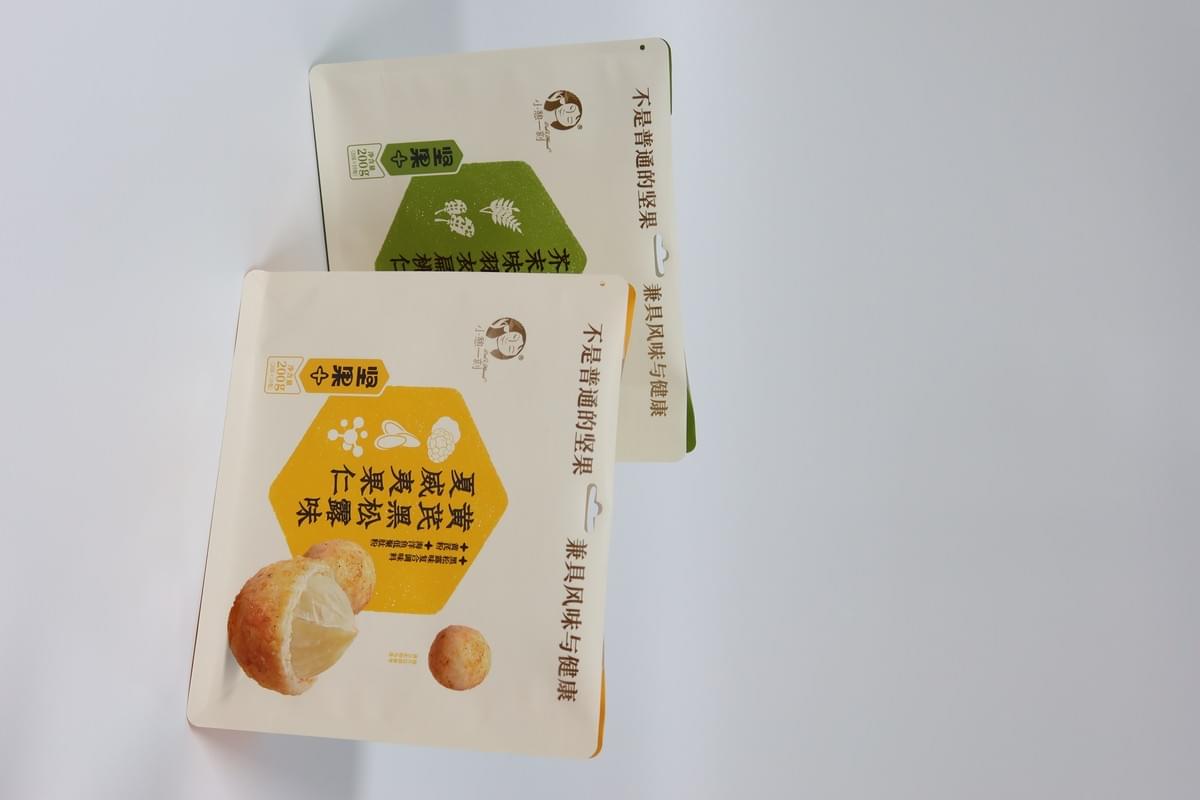 Collagen Rose Almond 80g • Slight Moment/Mustard Kale Almond 80g • Slight Moment