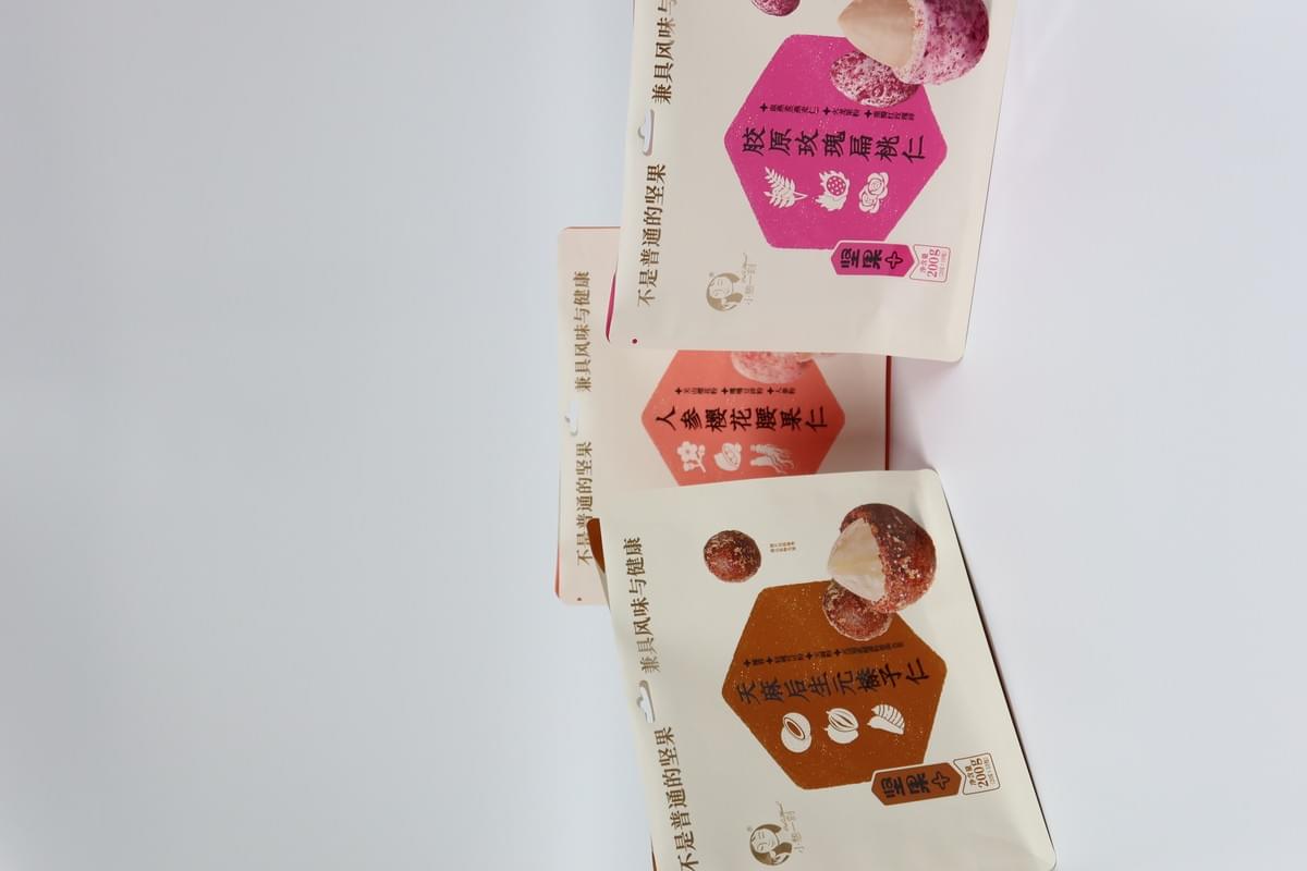 Collagen Rose Almond 80g • Slight Moment/Mustard Kale Almond 80g • Slight Moment