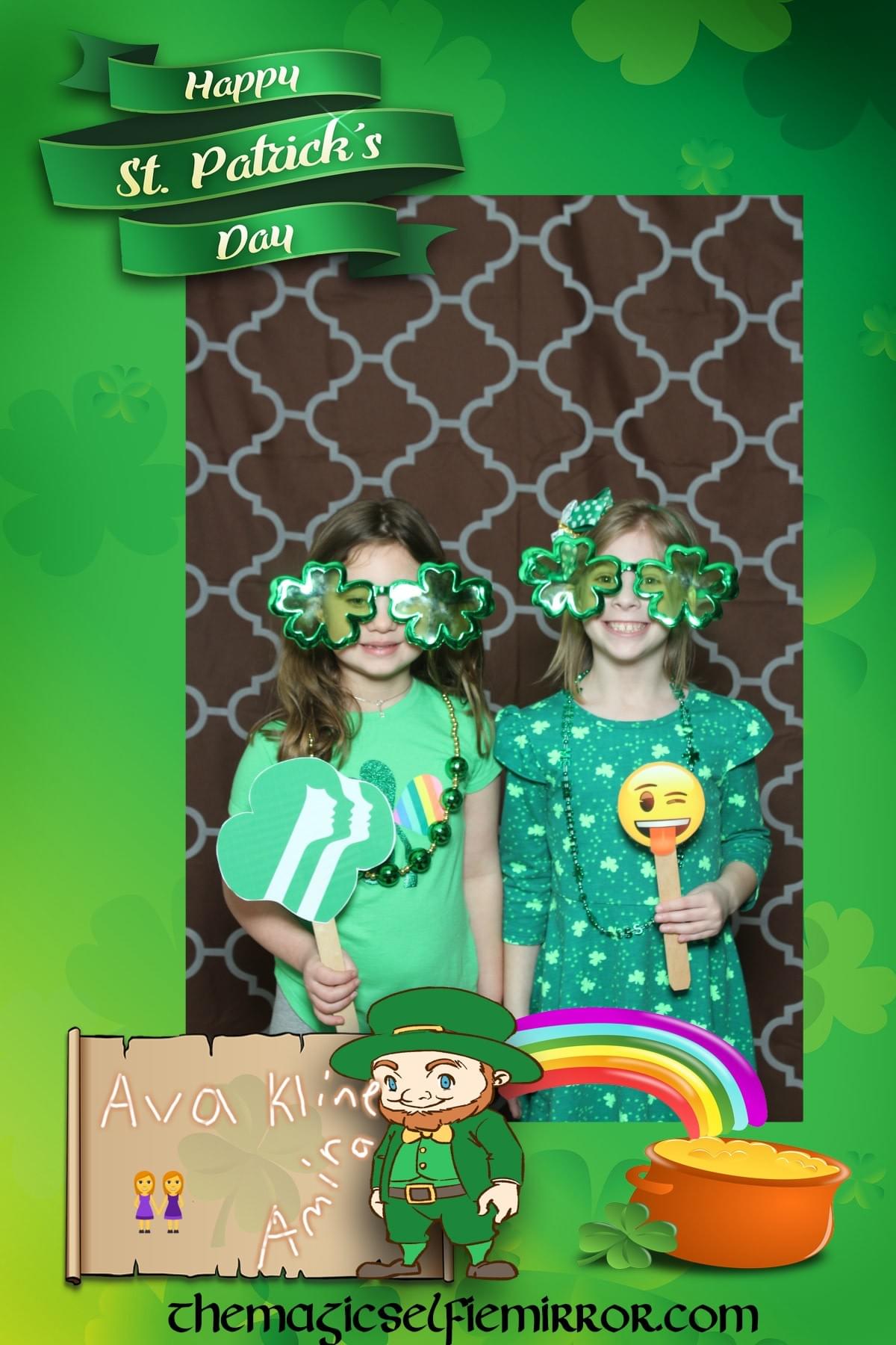 GSCM680 St. Patricks Day Dance with the Magic Selfie Mirror GSCM680 St. Patricks Day Dance with the Magic Selfie Mirror