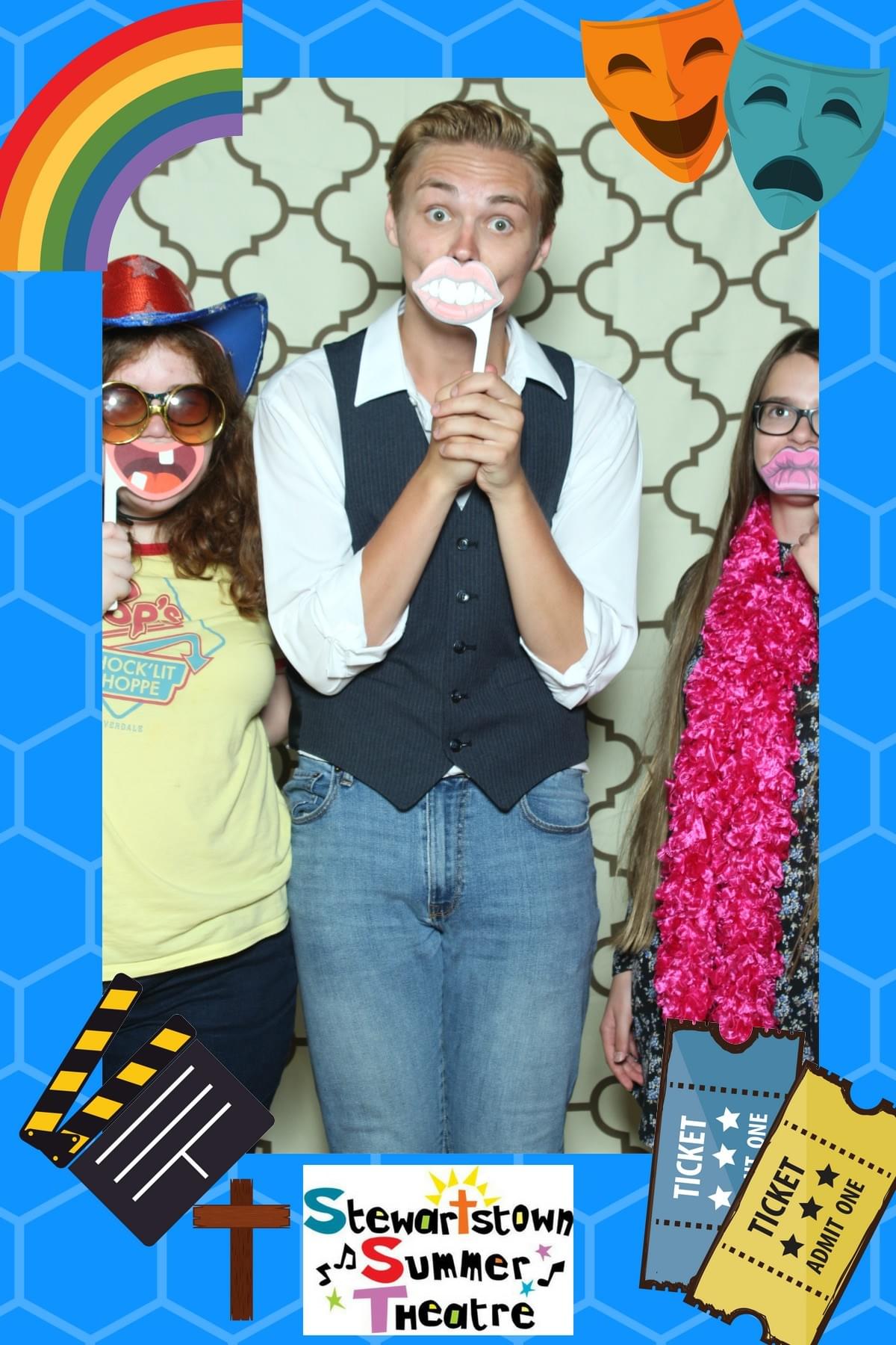 mirror photo booth rental with the Magic Selfie Mirror photobooth mirror photo booth rental with the Magic Selfie Mirror photobooth