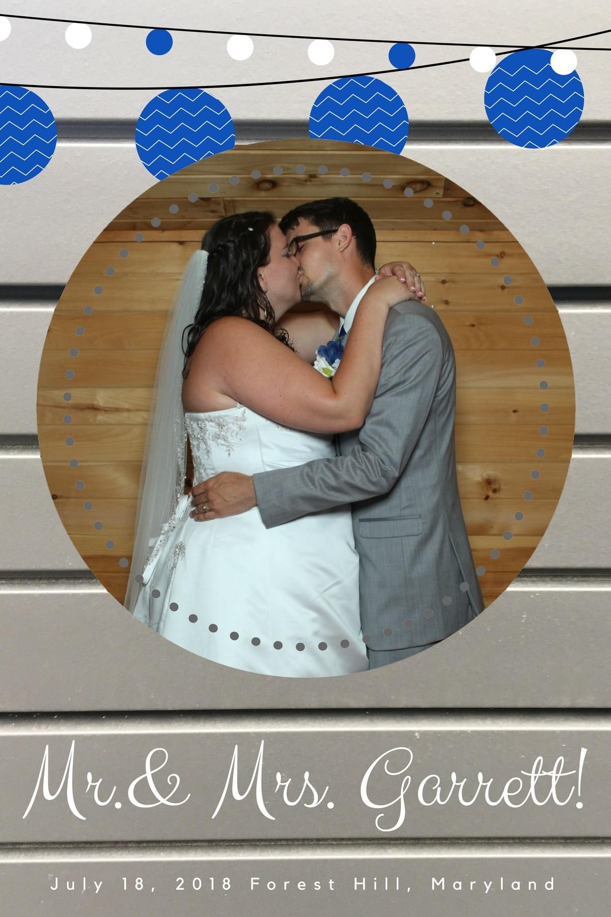 The Magic Selfie Mirror at Stone Ridge Hollow The Magic Selfie Mirror at Stone Ridge Hollow