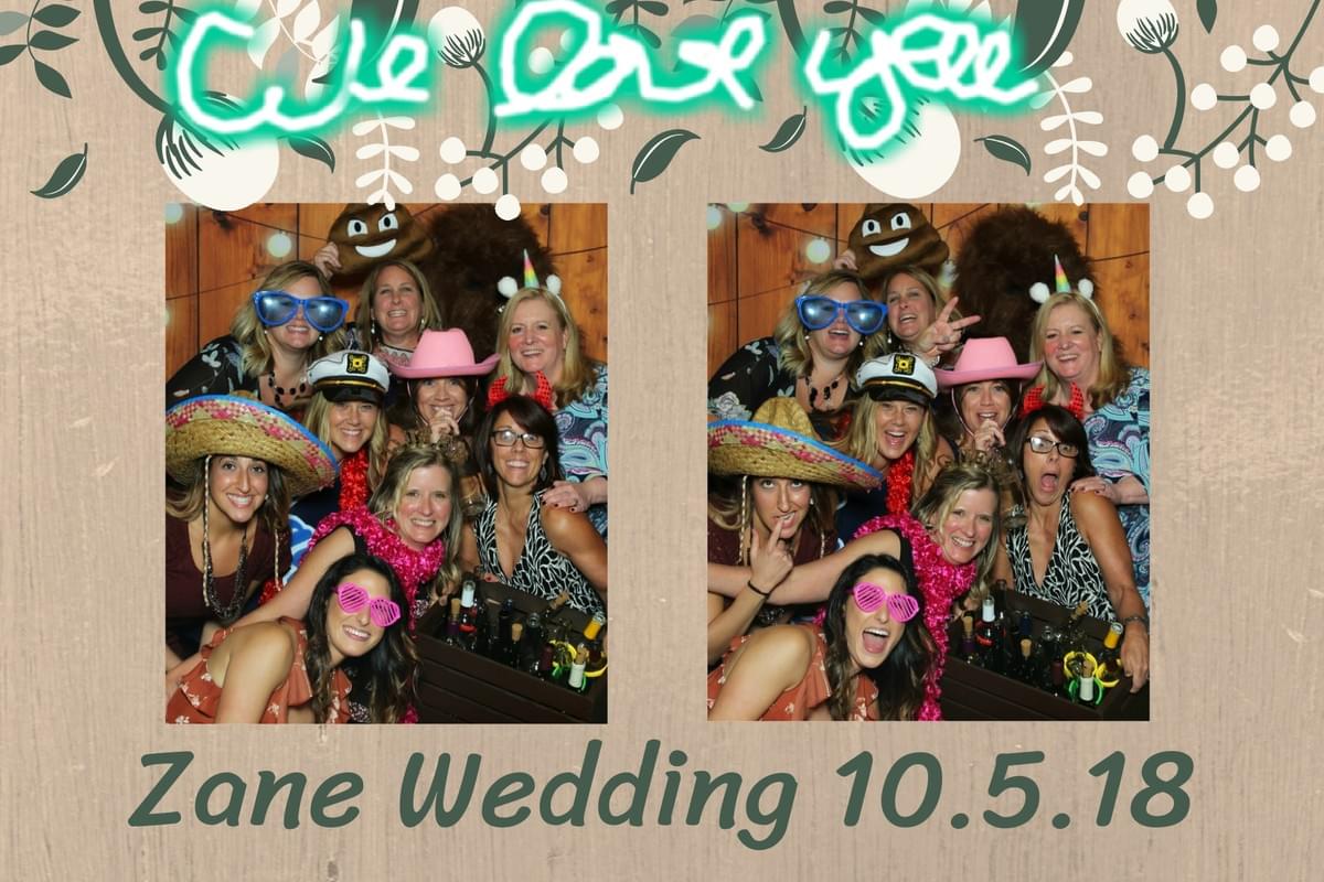 The Magic Selfie Mirror Photo Booth The Magic Selfie Mirror Photo Booth