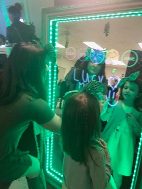 Magic Selfie Mirror Magic Selfie Mirror