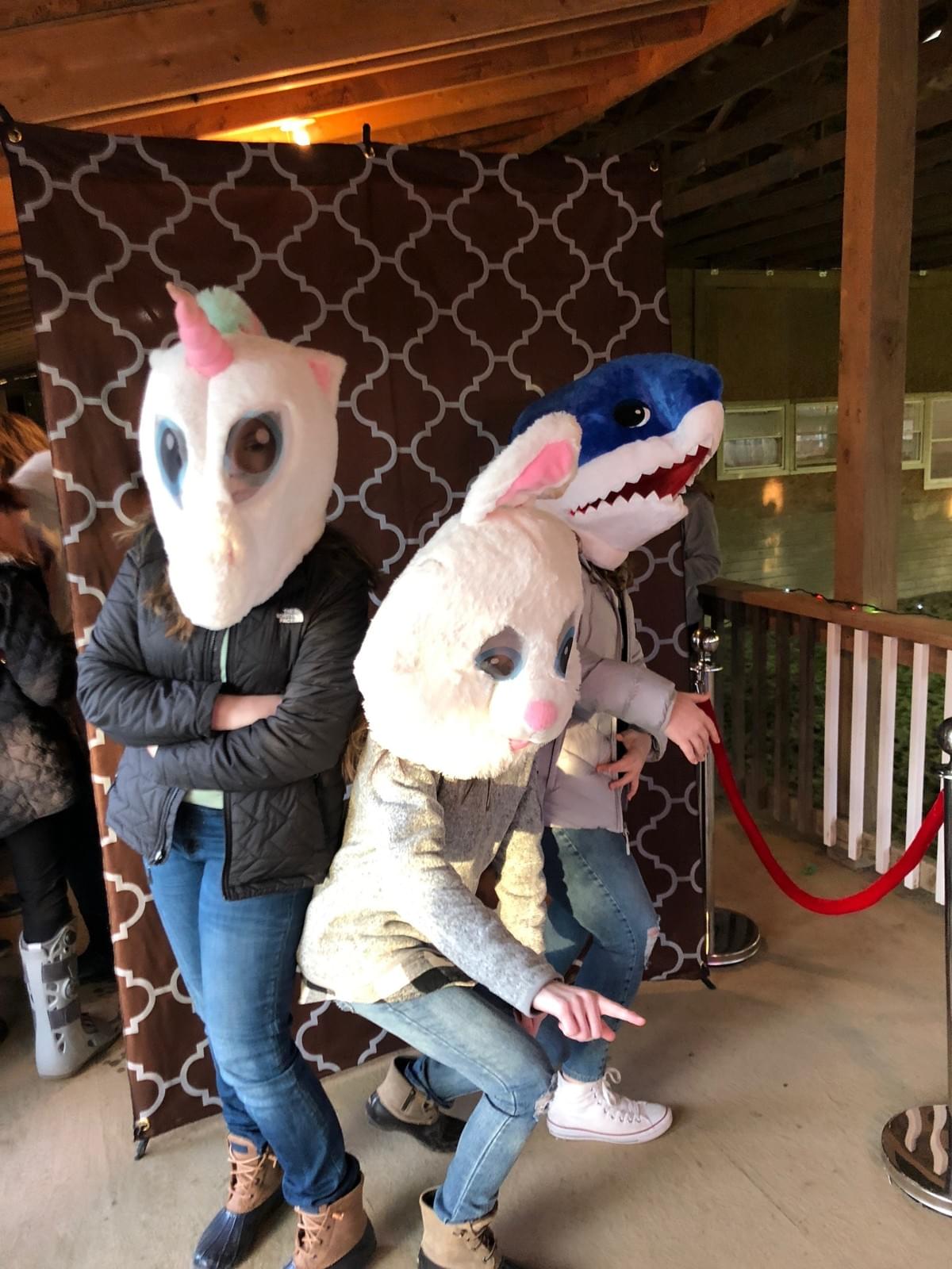 maskimals with the Magic Selfie Mirror maskimals with the Magic Selfie Mirror