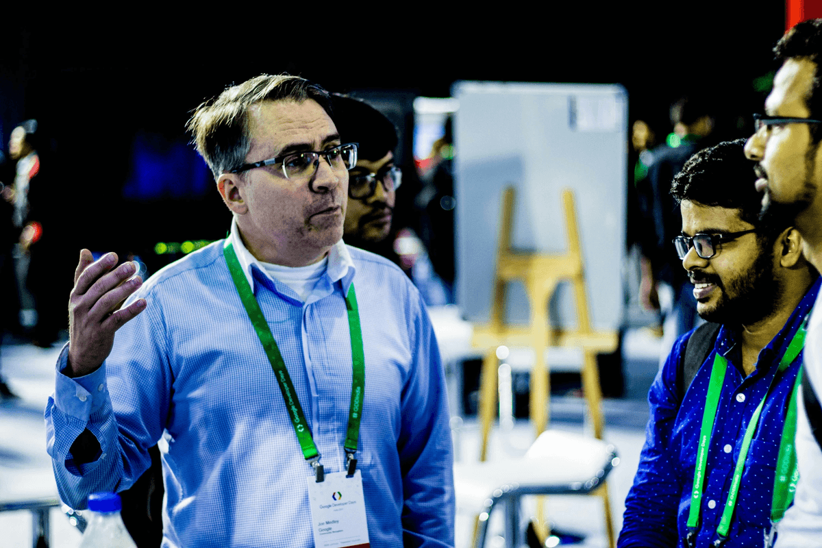 Transformer les connexions en partenariats Transformer les connexions en partenariats