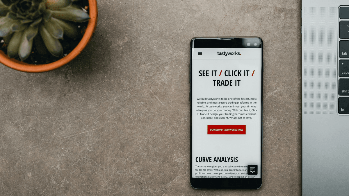 Qu'est-ce que la publicité mobile ? Définition, types et conseils Qu'est-ce que la publicité mobile ? Définition, types et conseils