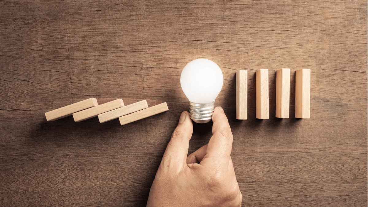Solutions personnalisées vs. Prêtes à l'emploi : Les avantages et inconvénients des sites web sur mesure Solutions personnalisées vs. Prêtes à l'emploi : Les avantages et inconvénients des sites web sur mesure