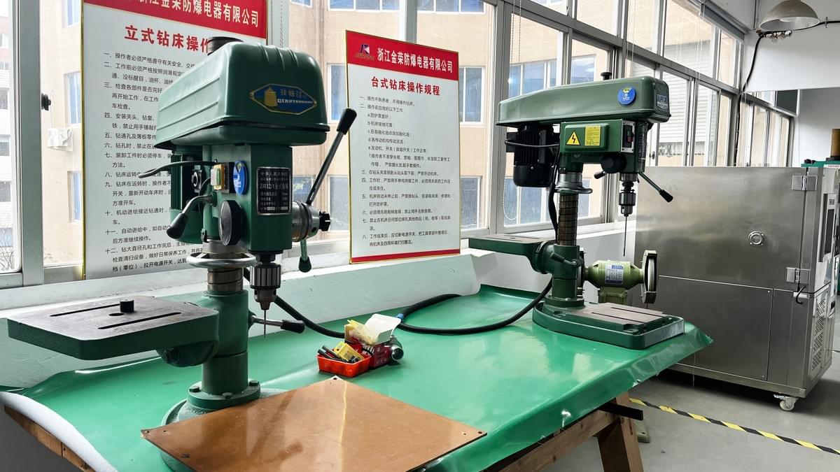 Zhejiang Jinrong specializes in explosion-proof equipment for industrial and hazardous areas. Zhejiang Jinrong specializes in explosion-proof equipment for industrial and hazardous areas.