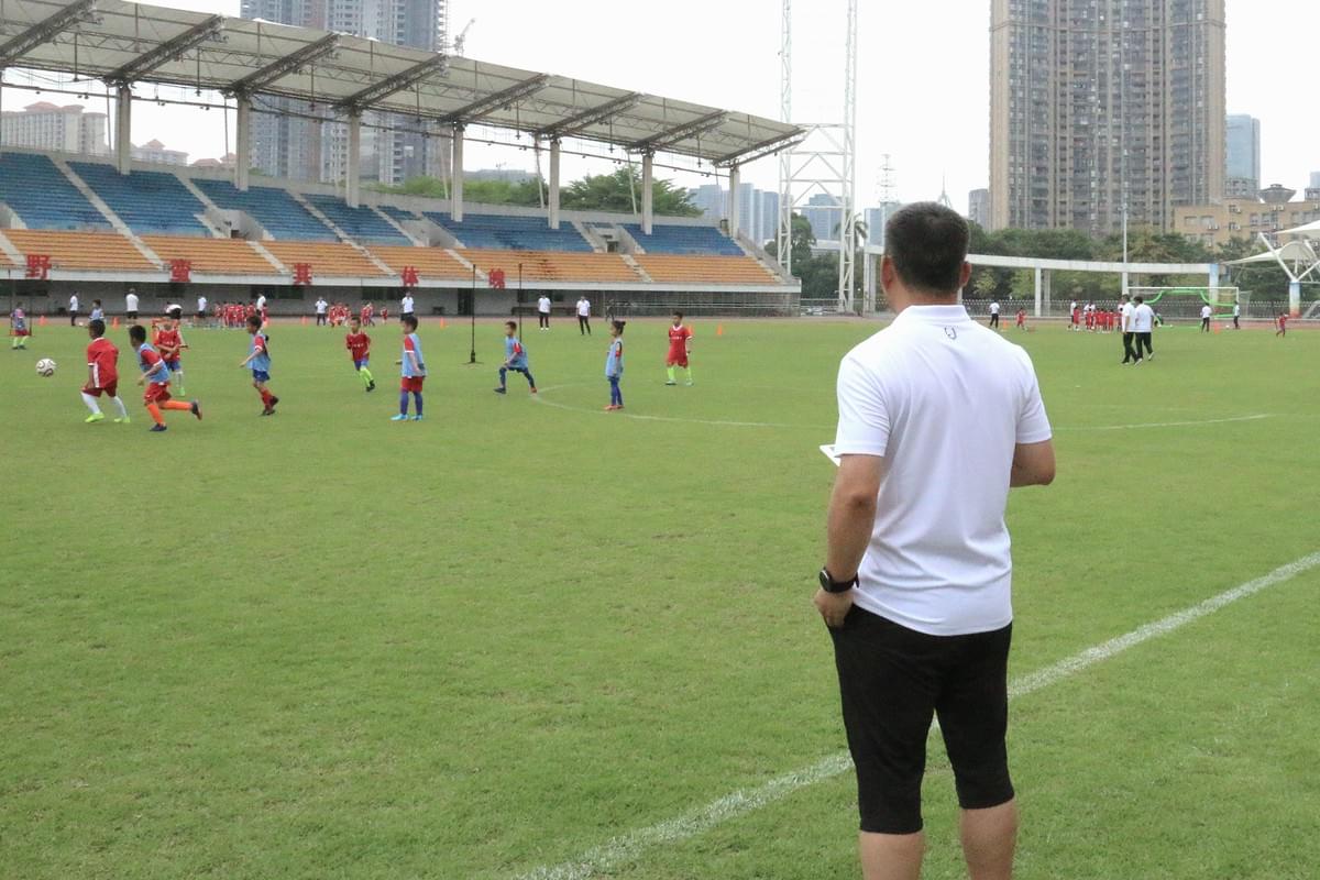 Coach from Guangzhou FA monitoring player performance using INSAIT KS football tracking system. Coach from Guangzhou FA monitoring player performance using INSAIT KS football tracking system.