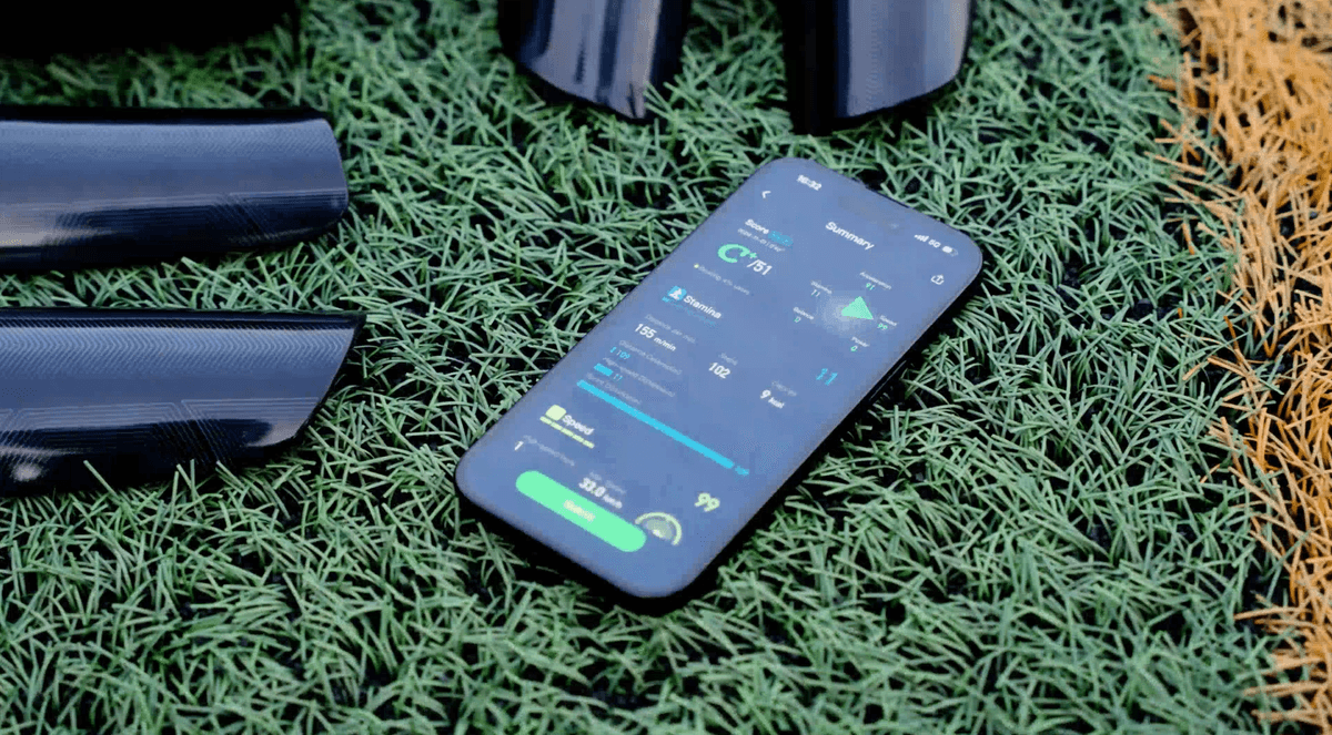 Monitor physical loads with in-app objective stats synced from INSAIT JOY smart shin guards. Monitor physical loads with in-app objective stats synced from INSAIT JOY smart shin guards.