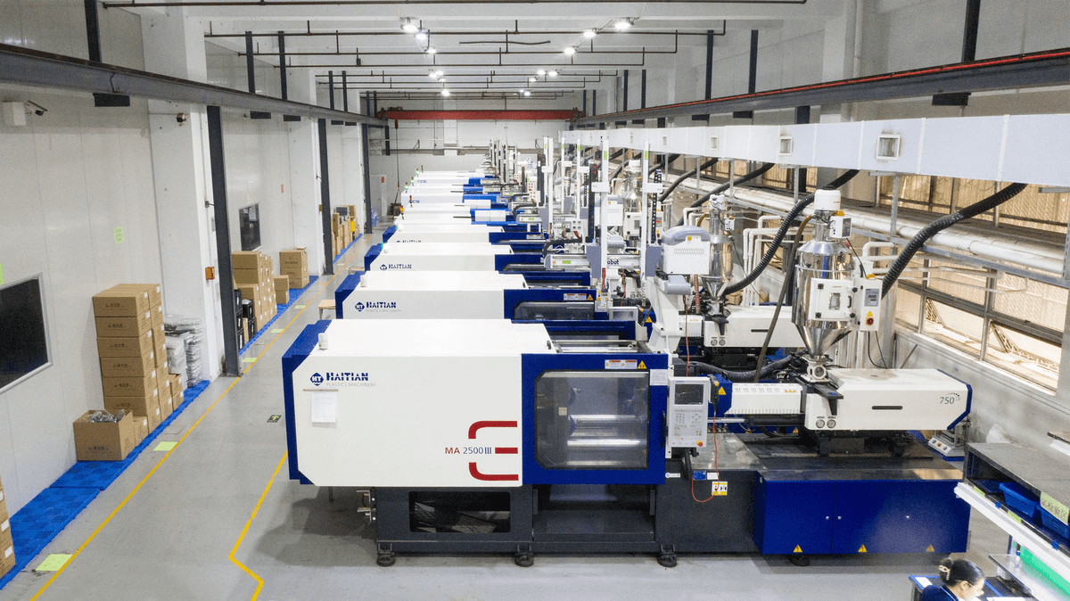 Streamlining production line in plastic manufacturing process Streamlining production line in plastic manufacturing process