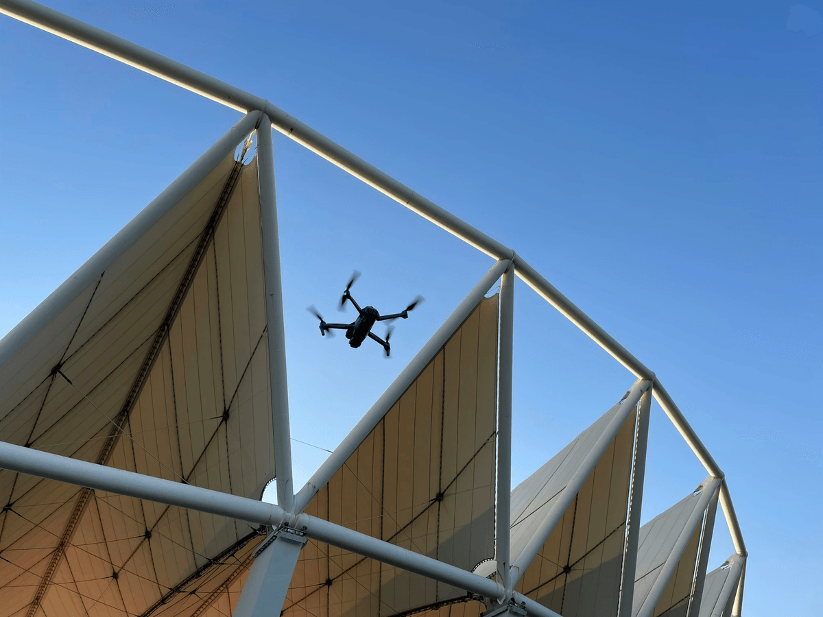 anti-drone system scanning airspace. anti-drone system scanning airspace.