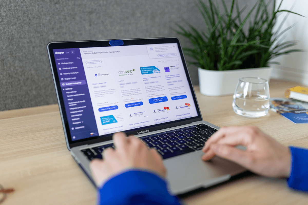 Maksymalizacja Konwersji: Znaczenie Responsywnej Witryny E-commerce Maksymalizacja Konwersji: Znaczenie Responsywnej Witryny E-commerce