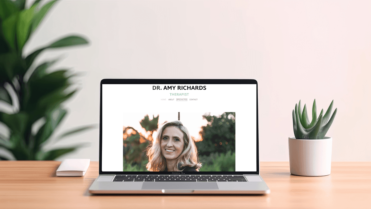 Amy Richards Template from Strikingly Amy Richards Template from Strikingly