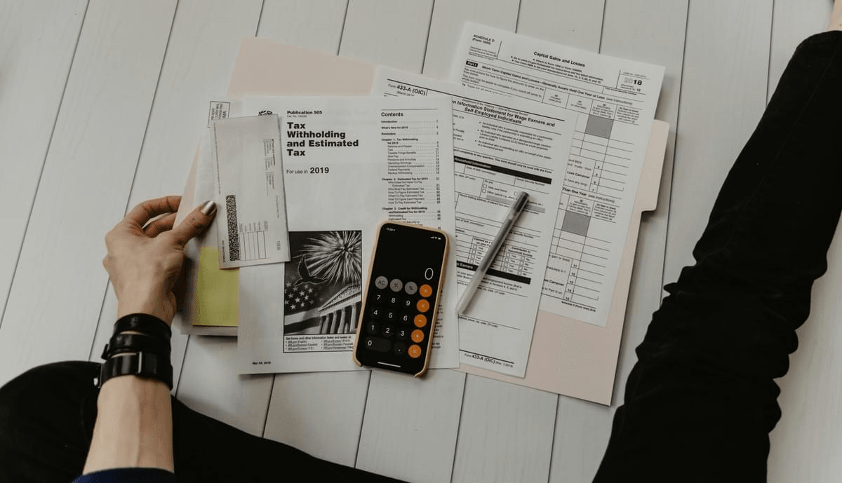 Cash Flow Chronicles: Jak zabezpieczyć fundusze i finansować swoje przedsięwzięcia biznesowe Cash Flow Chronicles: Jak zabezpieczyć fundusze i finansować swoje przedsięwzięcia biznesowe