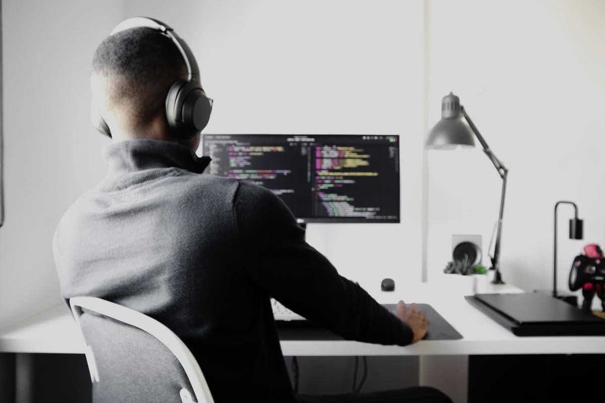 Kenali apa itu pemeliharaan situs web dengan Strikingly Kenali apa itu pemeliharaan situs web dengan Strikingly