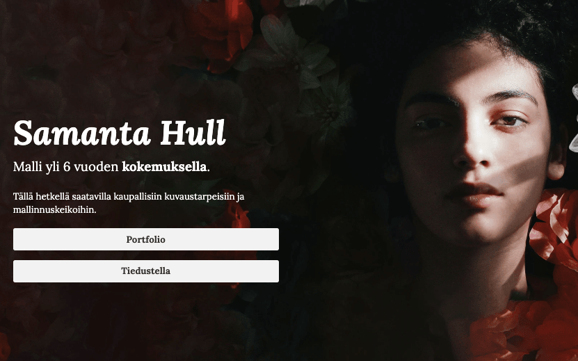 Samantha Hull -malli Strikinglyltä Samantha Hull -malli Strikinglyltä