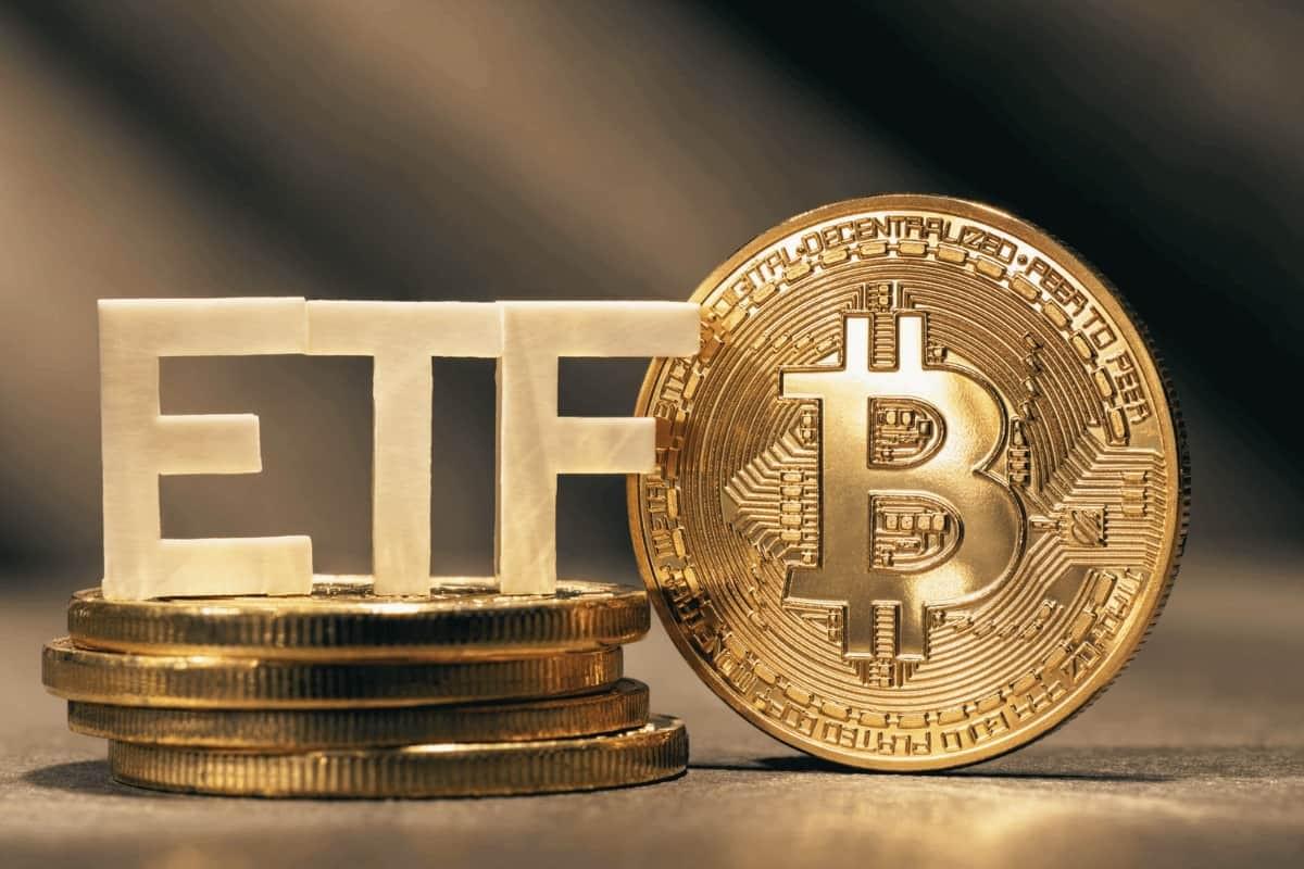 竞争币现货 ETF 上线后资金流入与币价走势分歧分析 竞争币现货 ETF 上线后资金流入与币价走势分歧分析