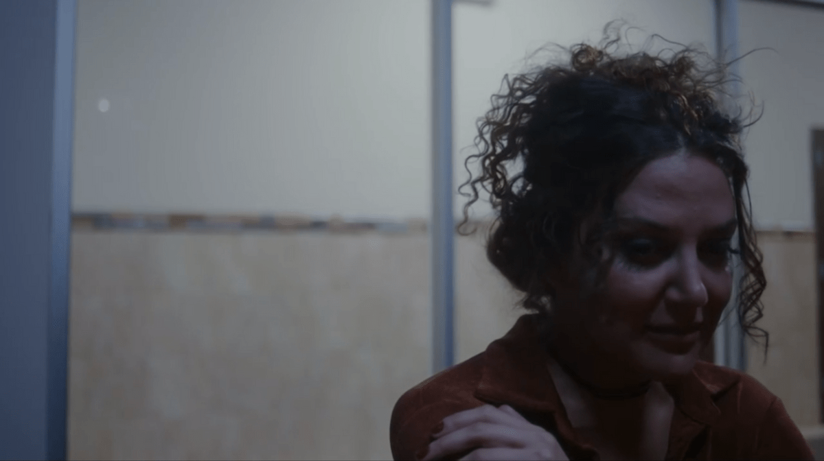 Actress Lisa Alavi in Confessions Actress Lisa Alavi in Confessions