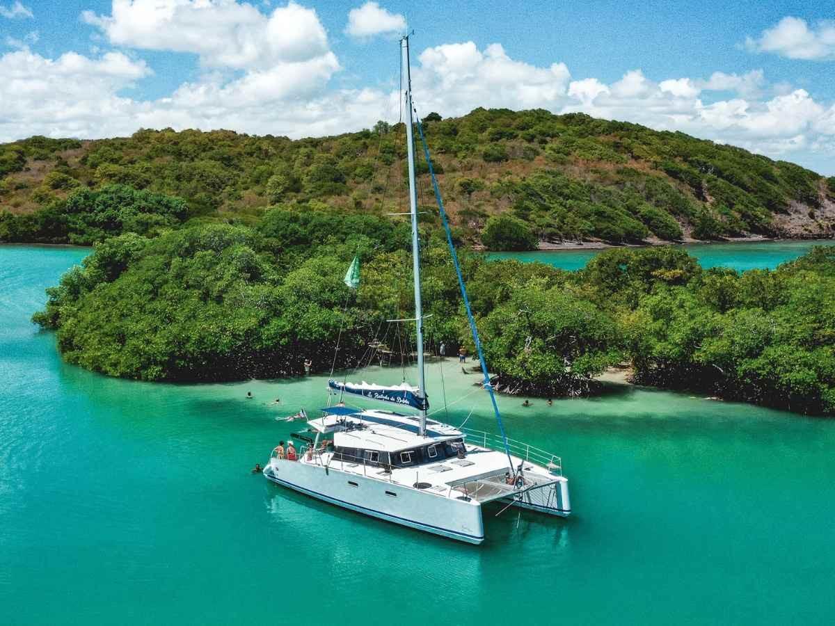le-balaou-catamaran-martinique-excursion-ilets le-balaou-catamaran-martinique-excursion-ilets
