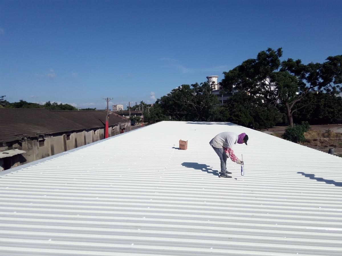 台糖倉庫鋼構屋頂-屋頂防水 台糖倉庫鋼構屋頂-屋頂防水