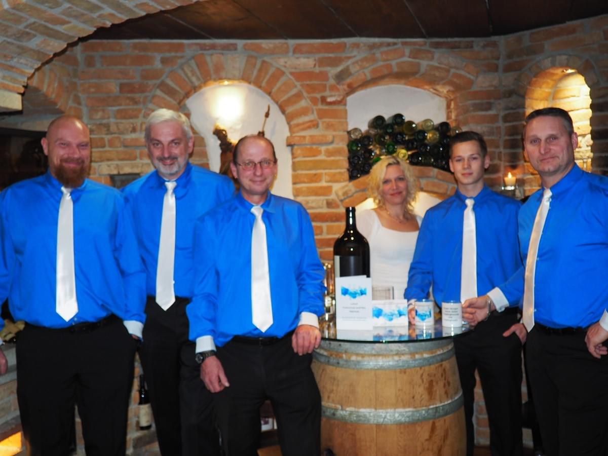 Lesta5Trading Company Gruppenfoto Lesta5Trading Company Gruppenfoto