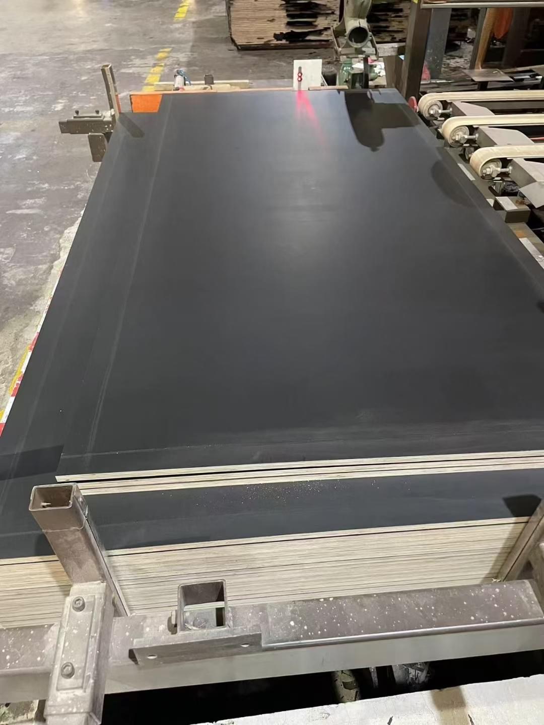 two times hot--pressed high-flatness film-faced plywood two times hot--pressed high-flatness film-faced plywood