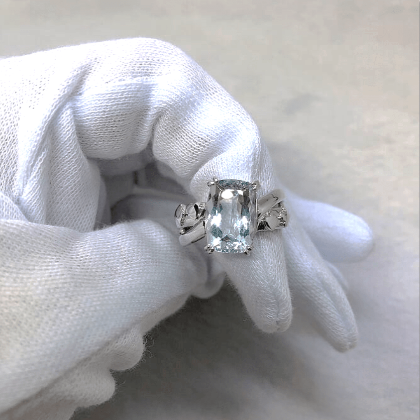 作品圖為天然海藍寶石(3.55 ct)原創手工戒指 作品圖為天然海藍寶石(3.55 ct)原創手工戒指