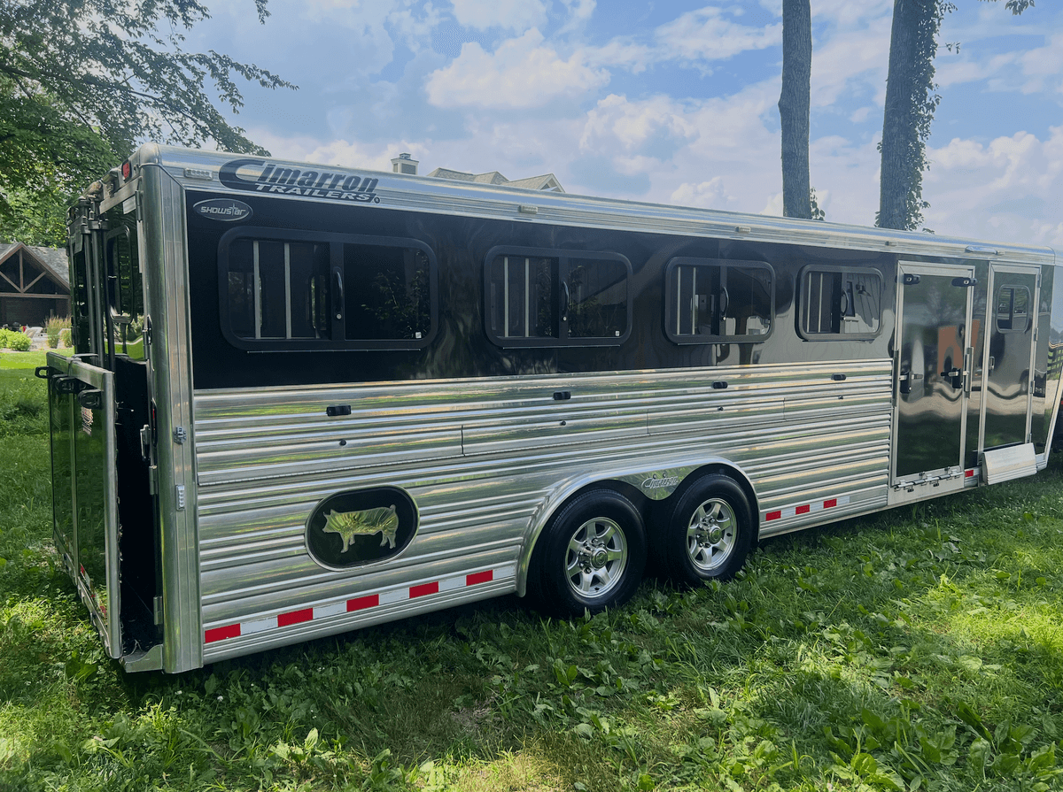 Trailer polishing in Indianapolis Trailer polishing in Indianapolis