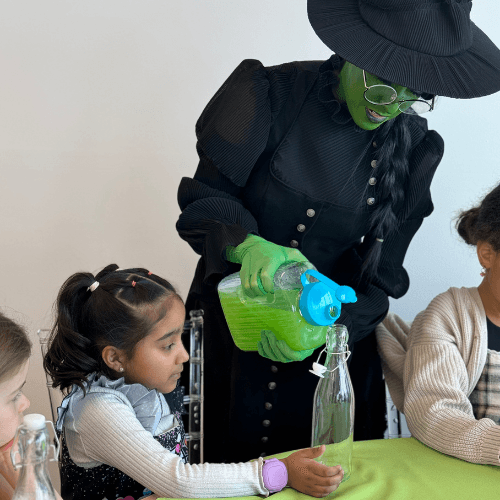 Elphaba Glinda Wicked Witch Villain Characters Edmonton Live Entertainment Elphaba Glinda Wicked Witch Villain Characters Edmonton Live Entertainment