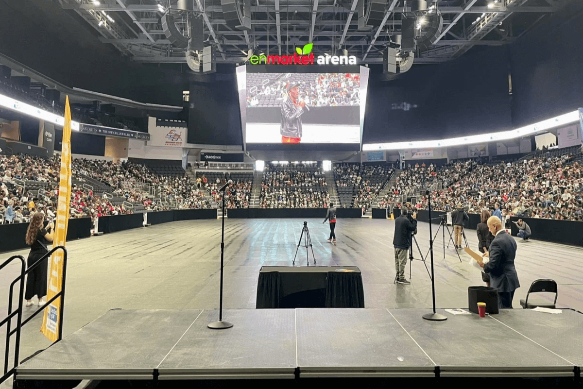 john duke logan presenting his keynote on innovation john duke logan presenting his keynote on innovation