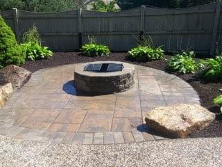 Hardscaping, driveway repairs and stone pathways in New London County, CT. Hardscaping, driveway repairs and stone pathways in New London County, CT.