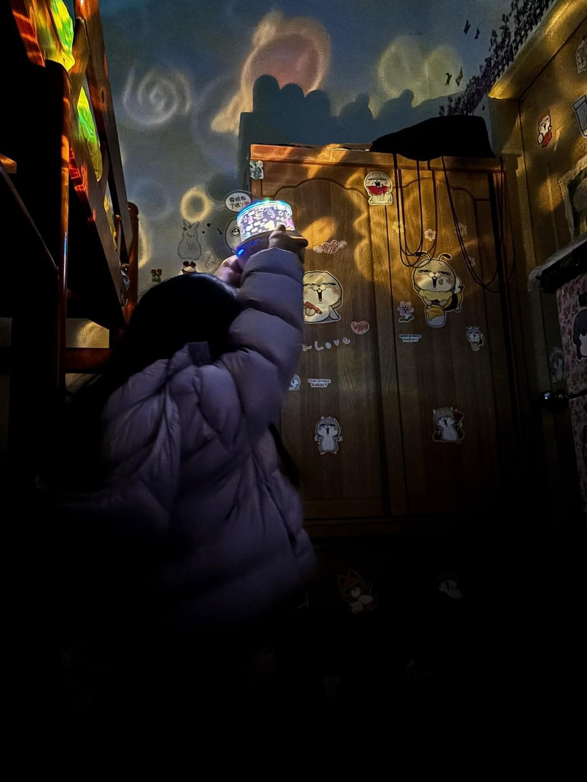 『aibo』皇冠 自動旋轉音樂盒 星空投影燈—12/9~12/25