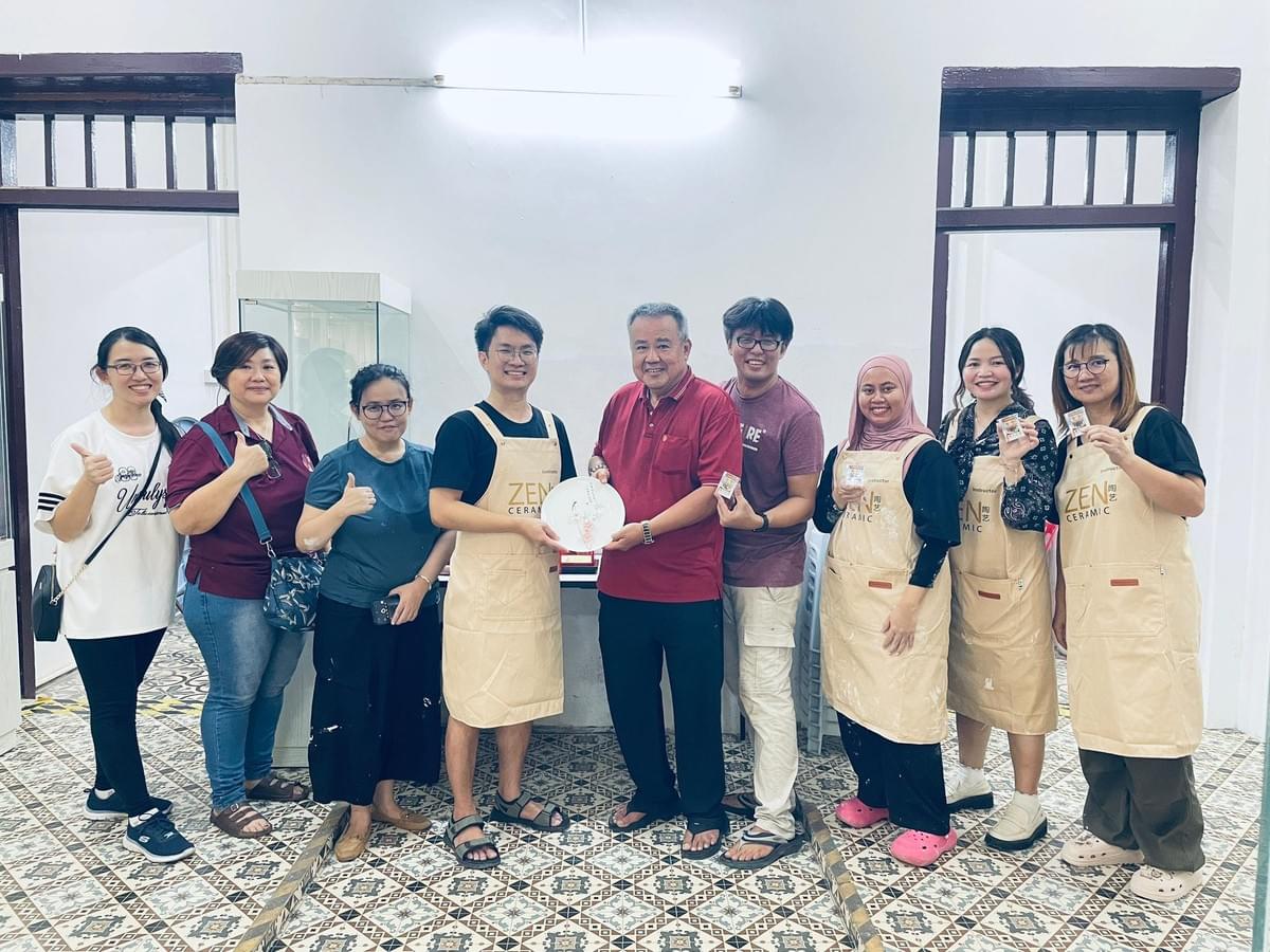 We actively promote traditional Chinese culture and facilitate multicultural exchange in society through various cultural activities and lectures. promote culture What are we doing Malacca Teck Hua Huay Kuan is one of Malaysia's long-established Chinese community organizations, founded in 1908, and has a history of over a hundred years. The association aims to unite the Dehua compatriots in the Malacca region, promote Chinese culture, enhance community ties, and actively participate in social welfare activities. We actively promote traditional Chinese culture and facilitate multicultural exchange in society through various cultural activities and lectures. promote culture What are we doing Malacca Teck Hua Huay Kuan is one of Malaysia's long-established Chinese community organizations, founded in 1908, and has a history of over a hundred years. The association aims to unite the Dehua compatriots in the Malacca region, promote Chinese culture, enhance community ties, and actively participate in social welfare activities.