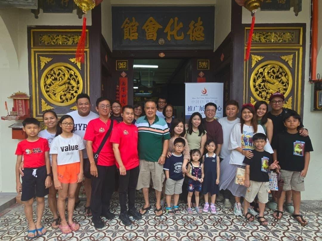 We actively promote traditional Chinese culture and facilitate multicultural exchange in society through various cultural activities and lectures. promote culture What are we doing Malacca Teck Hua Huay Kuan is one of Malaysia's long-established Chinese community organizations, founded in 1908, and has a history of over a hundred years. The association aims to unite the Dehua compatriots in the Malacca region, promote Chinese culture, enhance community ties, and actively participate in social welfare activities. We actively promote traditional Chinese culture and facilitate multicultural exchange in society through various cultural activities and lectures. promote culture What are we doing Malacca Teck Hua Huay Kuan is one of Malaysia's long-established Chinese community organizations, founded in 1908, and has a history of over a hundred years. The association aims to unite the Dehua compatriots in the Malacca region, promote Chinese culture, enhance community ties, and actively participate in social welfare activities.