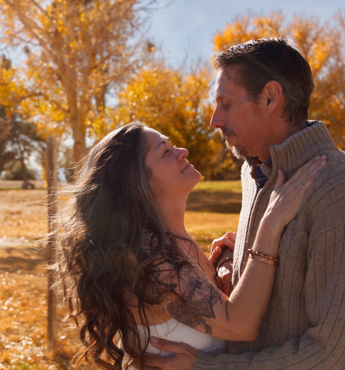 couple at Floyd Lamb Park during fall couple at Floyd Lamb Park during fall