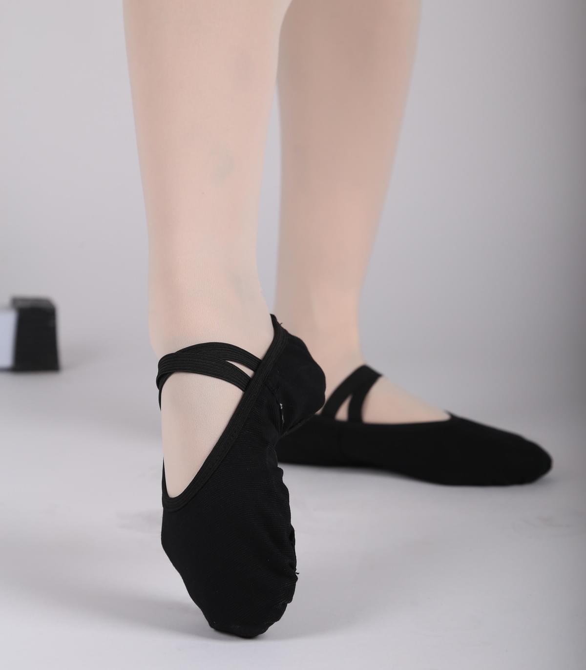 11043 Black - Canvas Ballet Shoes