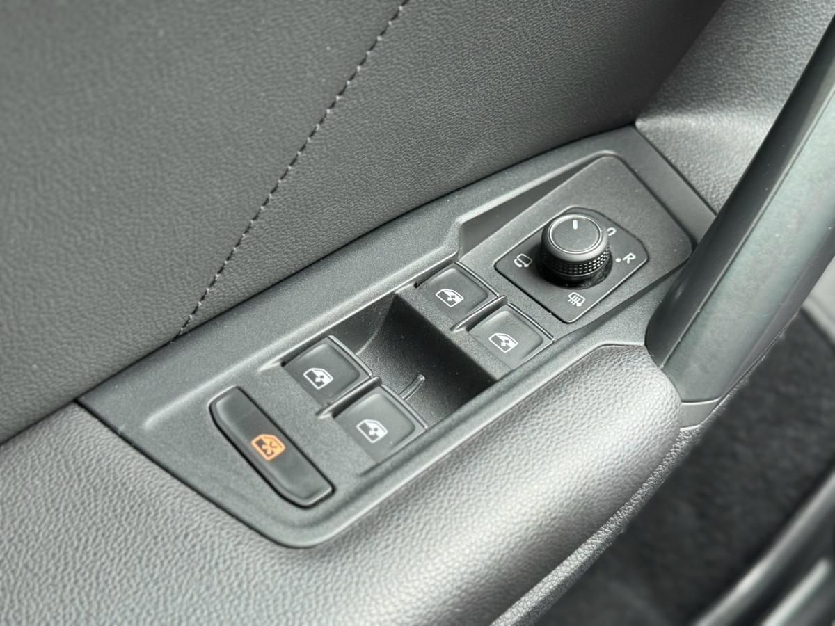 2020 Volkswagen Tiguan 330 TSI Elegance 2.0 (4輪傳動)