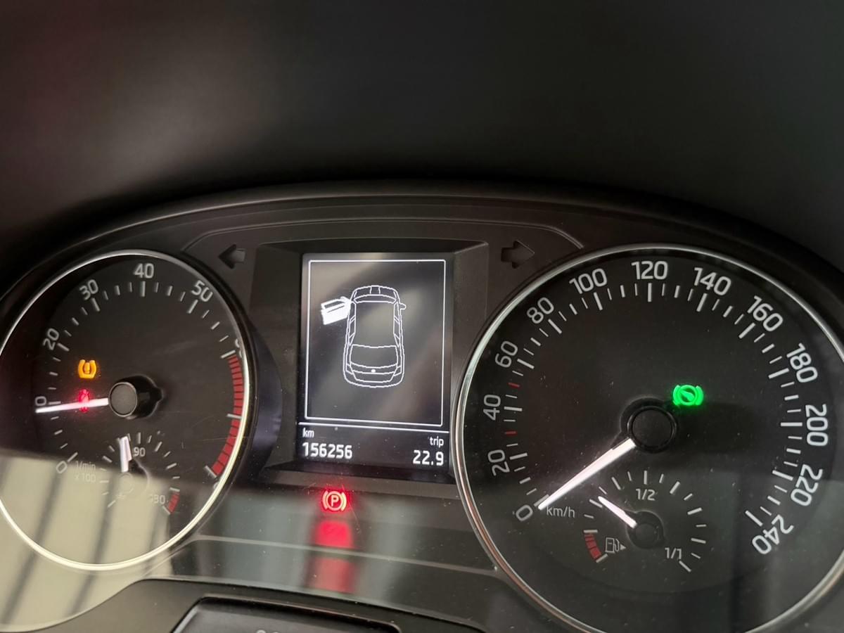 🚗 2016 Skoda Fabia 1.6