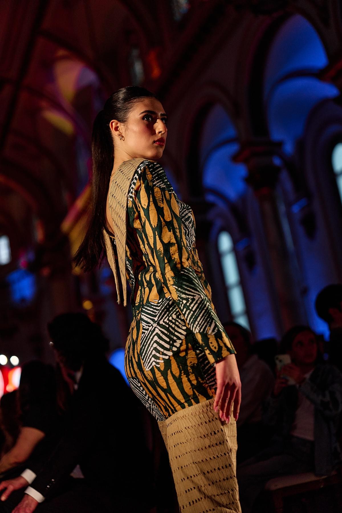Look 2