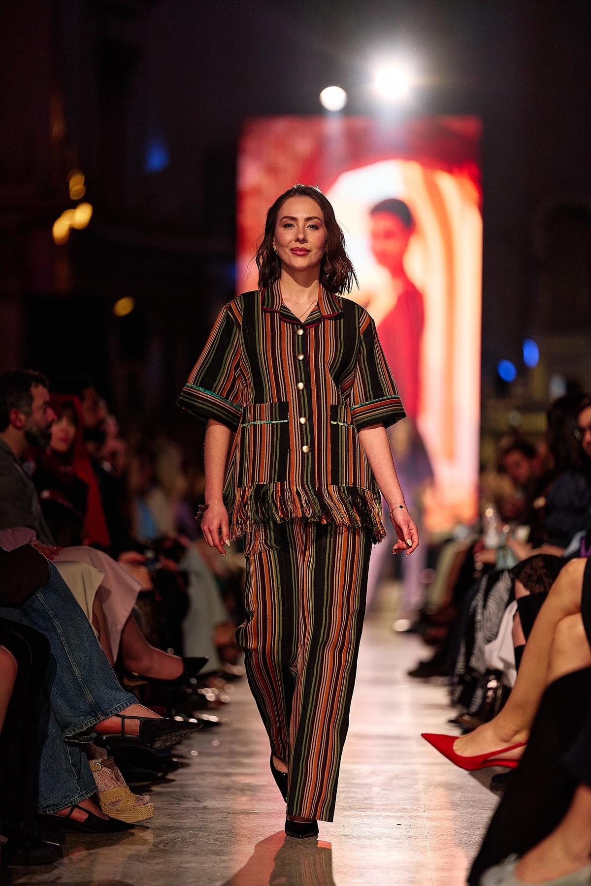 Look 1