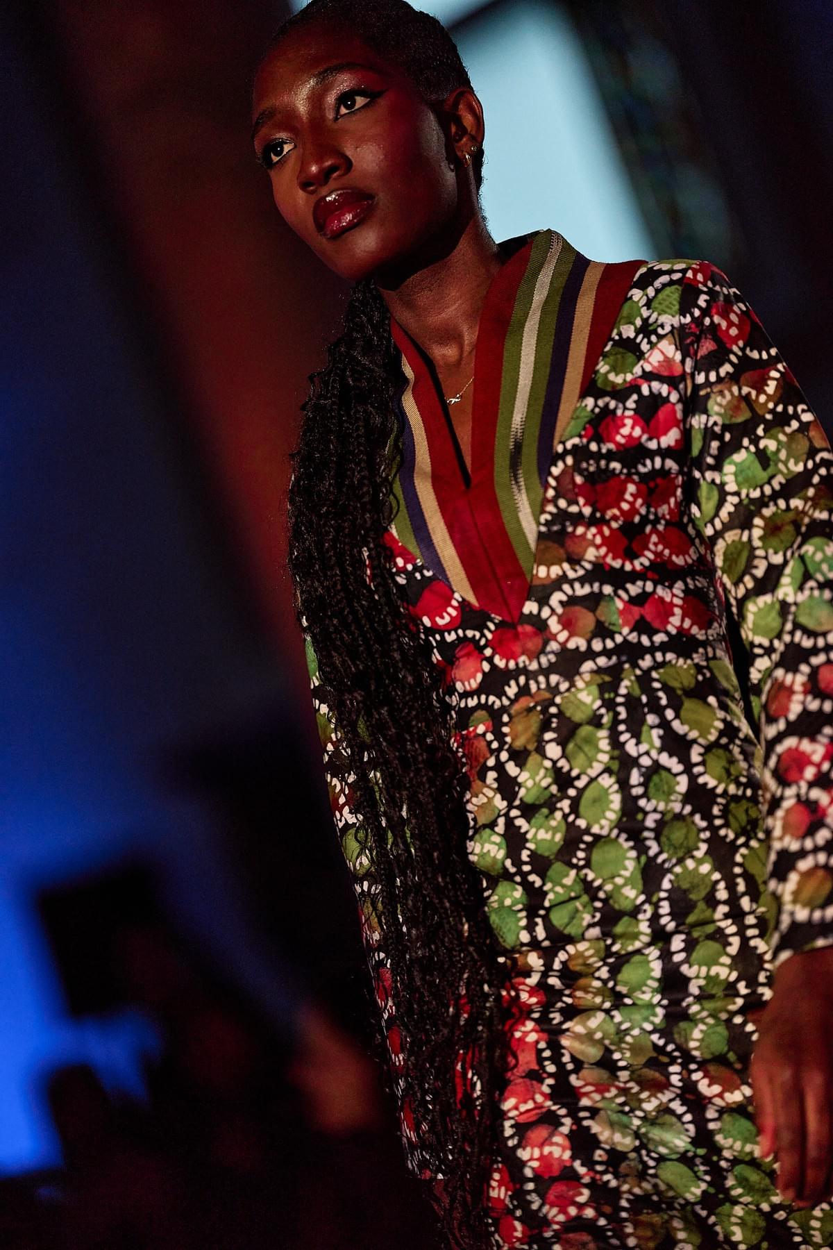 Look 7