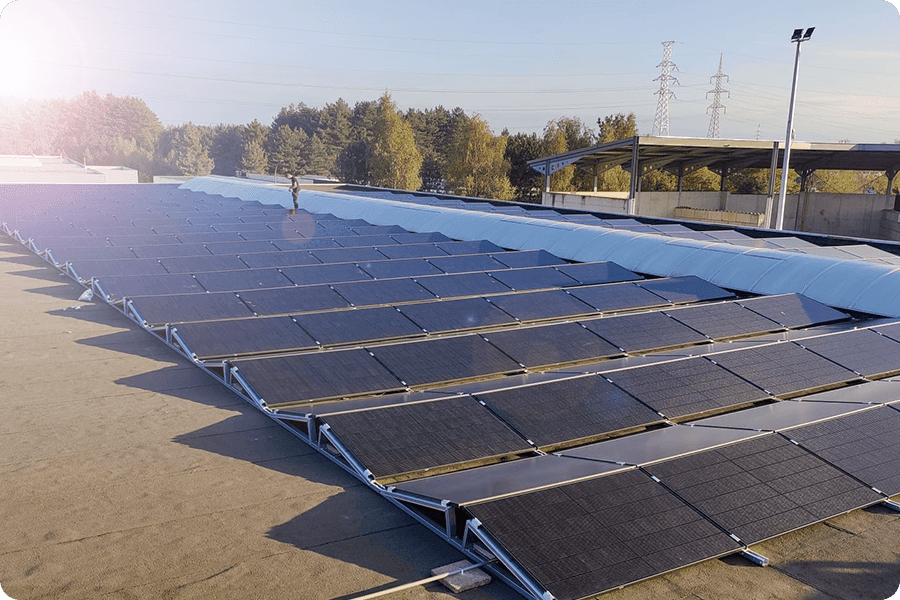 Panneaux photovoltaïques 1/3 cut pour toits à haute température Panneaux photovoltaïques 1/3 cut pour toits à haute température