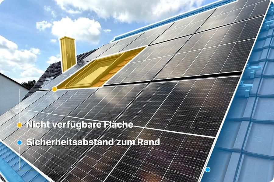 Bewertung der nutzbaren Dachfläche für PV, unter Berücksichtigung von Schornstein, Dachfenstern und Sicherheitsabständen Bewertung der nutzbaren Dachfläche für PV, unter Berücksichtigung von Schornstein, Dachfenstern und Sicherheitsabständen